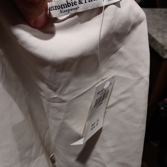 Abercrombie & Fitch White Sleepwear Size XL - Picture 4 of 6